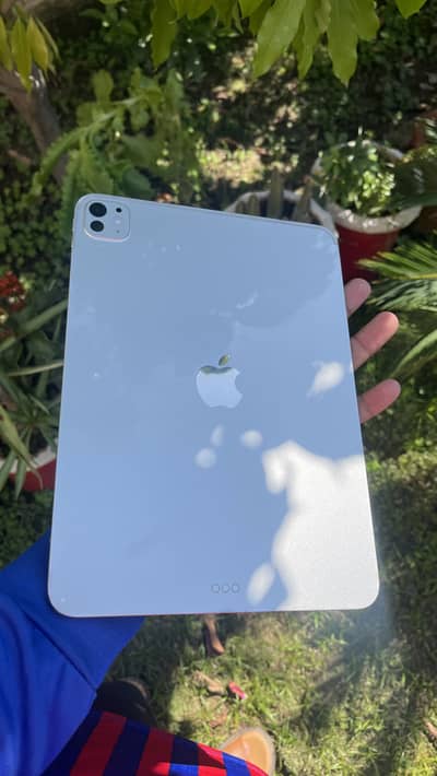 iPad Pro 11" M5 256GB Silver - Complete Box