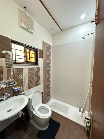 7 Marla Owner Build House At Prime Location In Very Reasonable Price