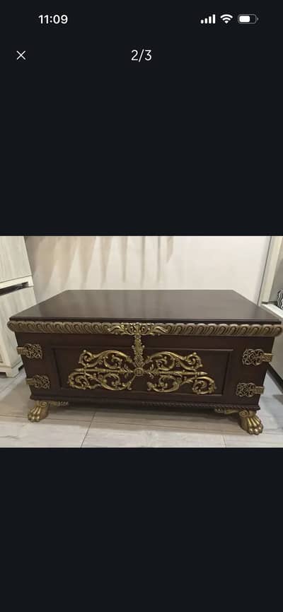 Beautiful antique style coffee table