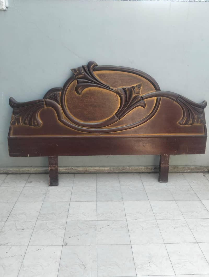 bed side table for sell 1