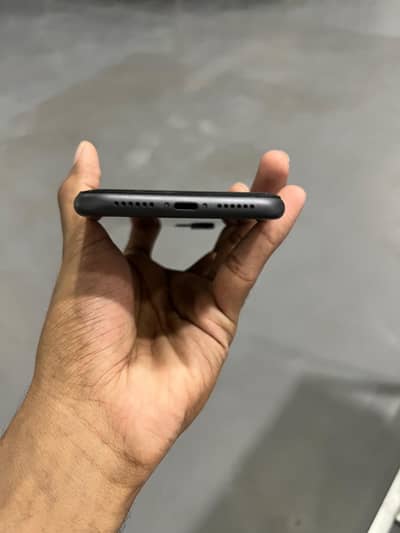 iPhone 11 factory unlock 64 gb jazz sim glitch 1 year