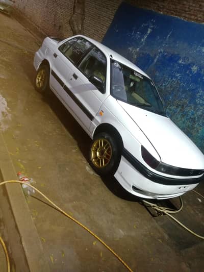 Mitsubishi lancer 1300 cc