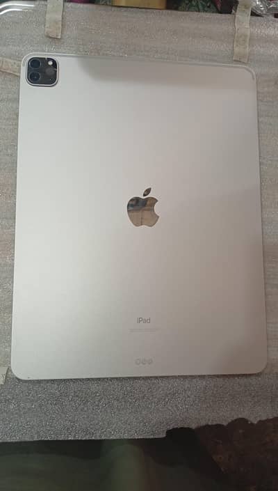 iPad pro M1 (12.9-inch) 5th generation