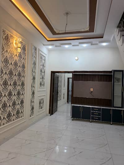 2.75 Marla Vip House For Sale In Lalazar Garden