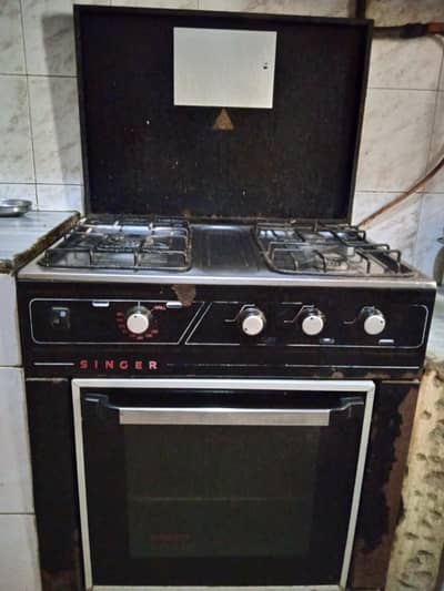 Stove Available for sale in Good Condition