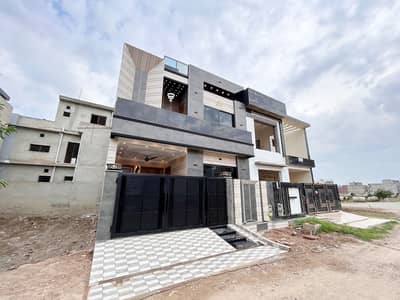 On Excellent Location Park View City - Diamond Block House Sized 5 Marla For sale