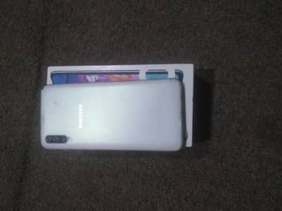 Samsung A70 6gb+128gb with box PTA approve 100% ok no issue=urgnt sale