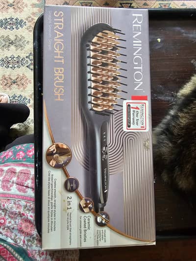 REMINGTON CB7400 HAIR STRAIGHT BRUSH
