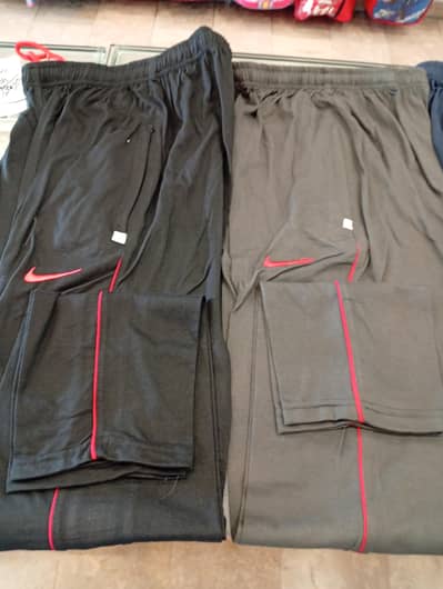 trousers bazoo keh Hain 28 or 36 size Hain