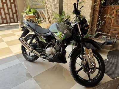 Yamaha YBR 125G 2022 Army Grey Special Edition – 15,500 KM