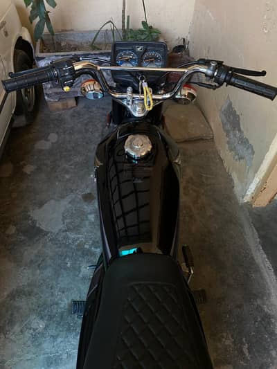 2023 model Copy 2022 mi hi bn gai thi