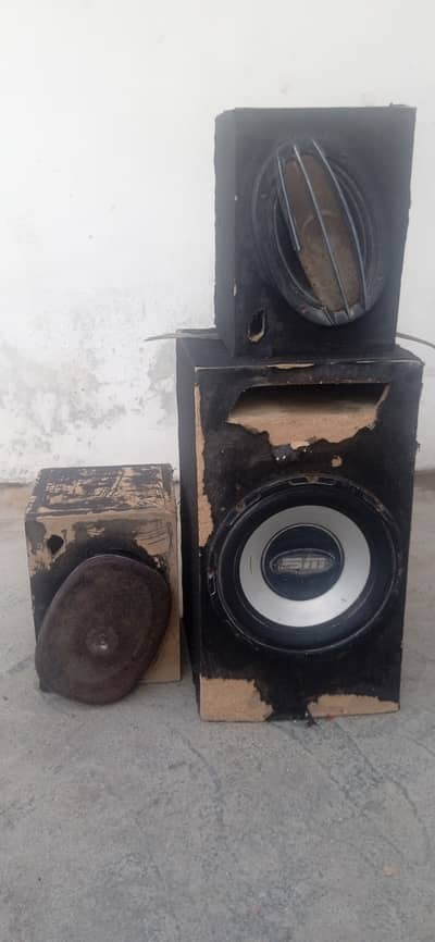 SPEAKERS FOR VEHICLE