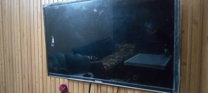 SAMSUNG SMART LED TV FOR SALE