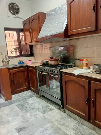 3 Bedrooms &Amp; 3 Bathrooms Ground Portion Available For Rent In G9