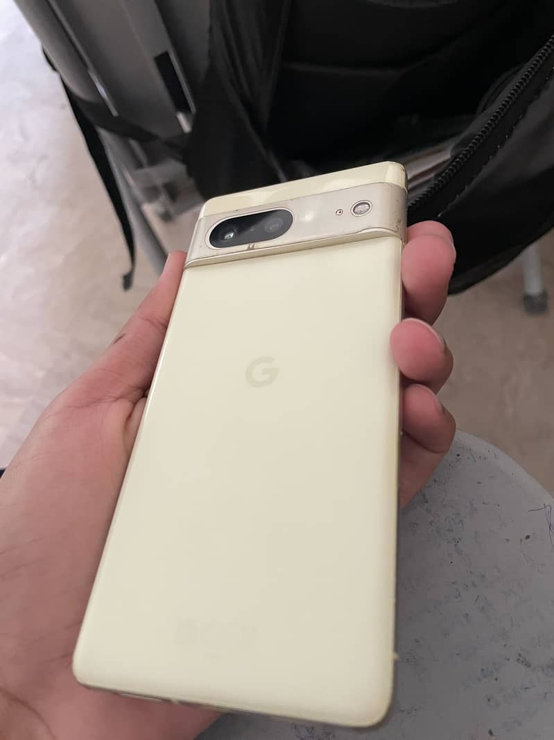 Google pixel 7 3