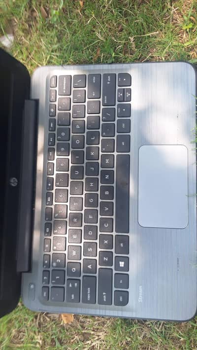 HP Stream 11 Pro G2