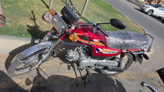 united 70cc bike red