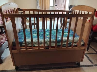 baby cot