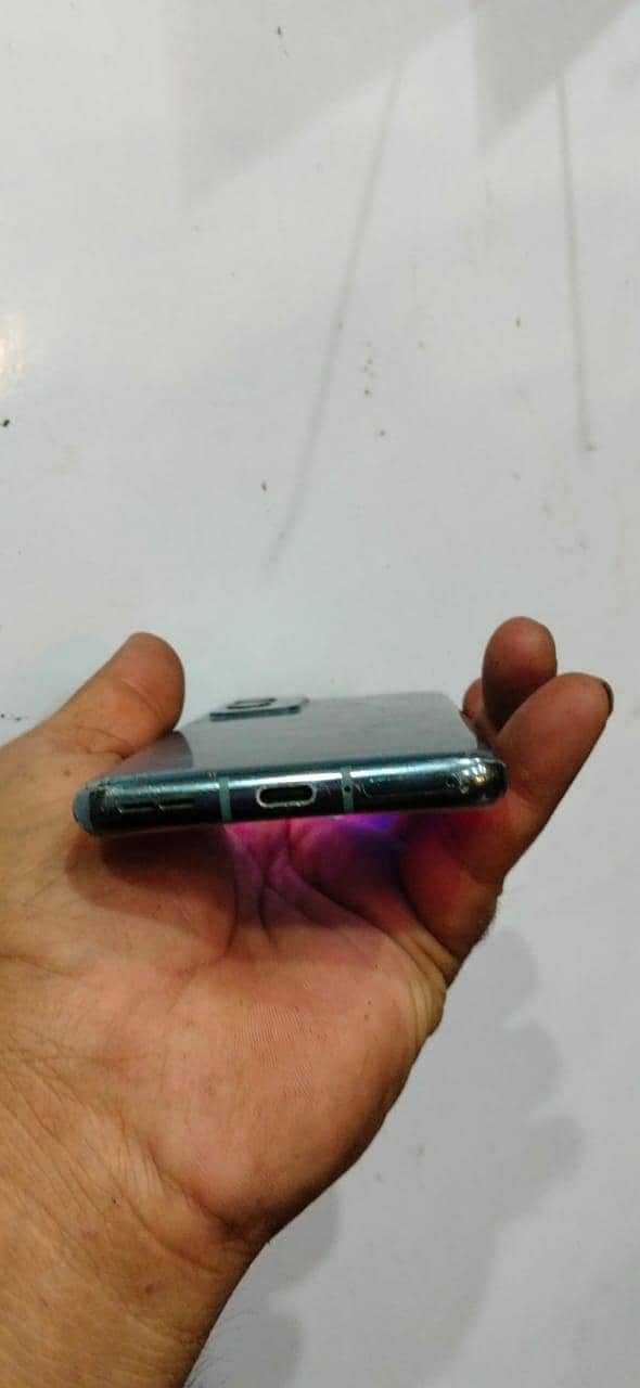 mobile one plus9 pro 5