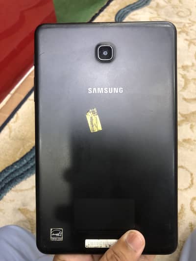 Svmsung A8 2GB RAM 32GB RAM for sell condition 10/10 one tab
