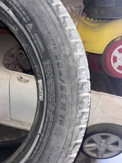 2 Michelin tires 205/55 R-16