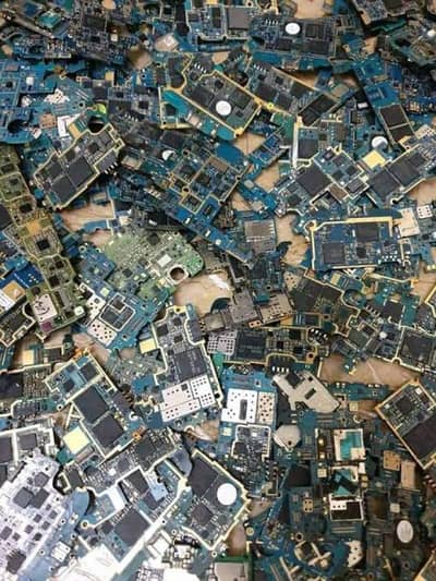 mobiles boards and scrap humko sale kre