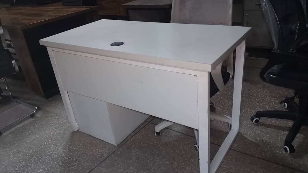 Study Table/Computer Table/conferance table/workstation/execuitve 2