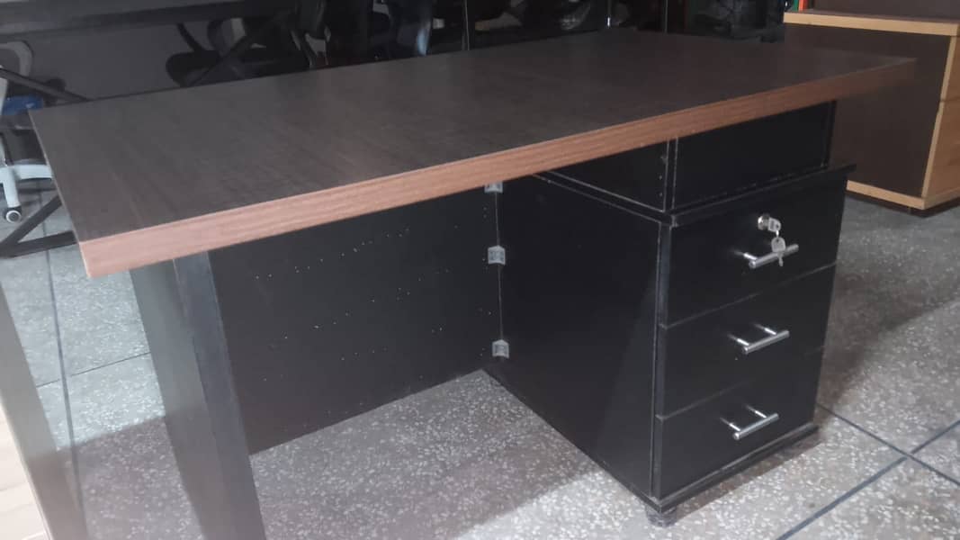 Study Table/Computer Table/conferance table/workstation/execuitve 3