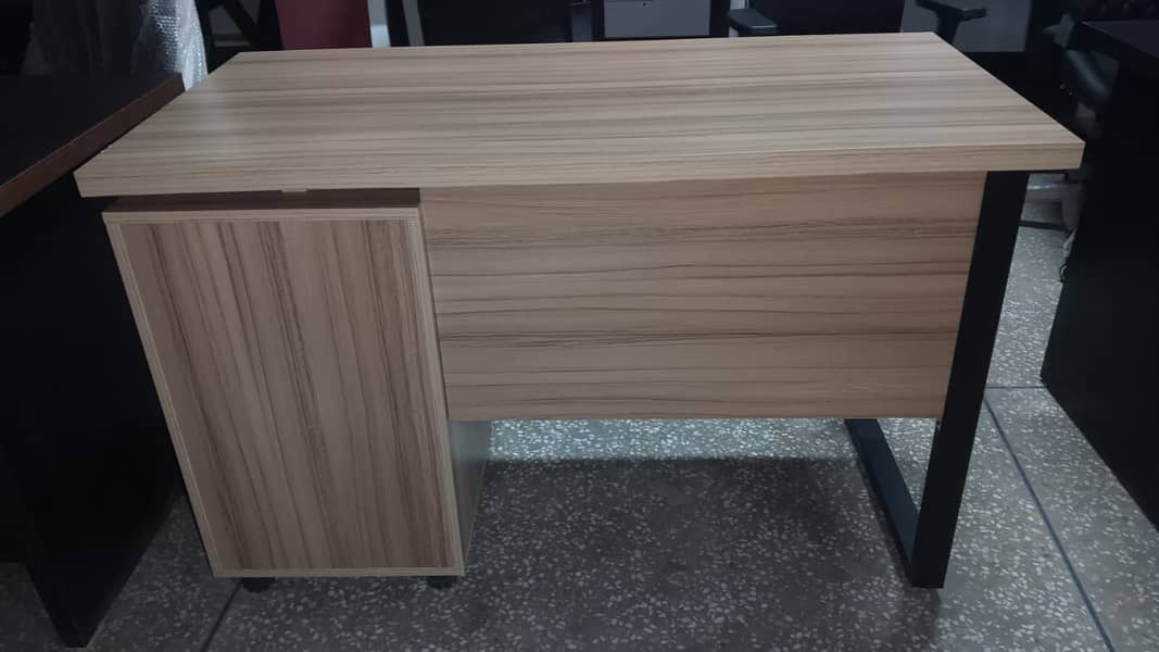 Study Table/Computer Table/conferance table/workstation/execuitve 5