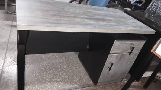 Study Table/Computer Table/conferance table/workstation/execuitve