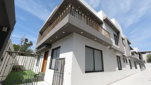 250 Yards Townhouse for Sale Prime Location