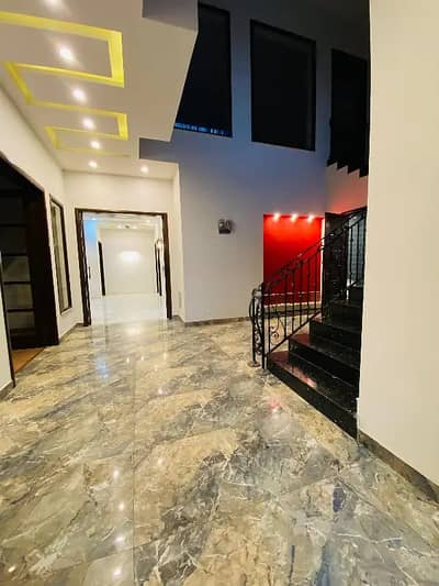 10 Marla Upper Portion Available For Rent In Bahria Town Lahore