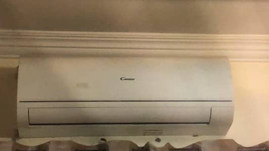 % working Ac for sale urgent