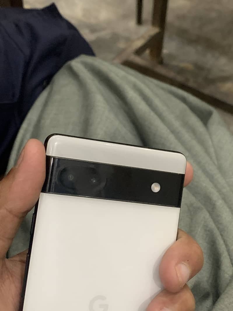 Google pixel 6a 4
