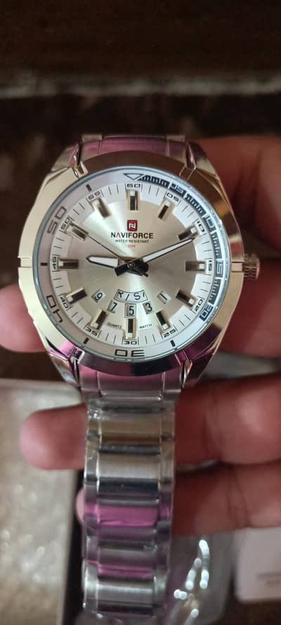 Urgent sale Bilkul new ha ek bar b use nai ki