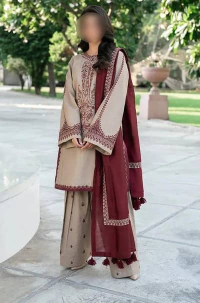 lavey embroiderd women's 3pcs law suit set