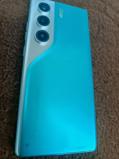 8. +8. . 16 GB. . 256 gm momory  karab display 108. . . megapixel camera