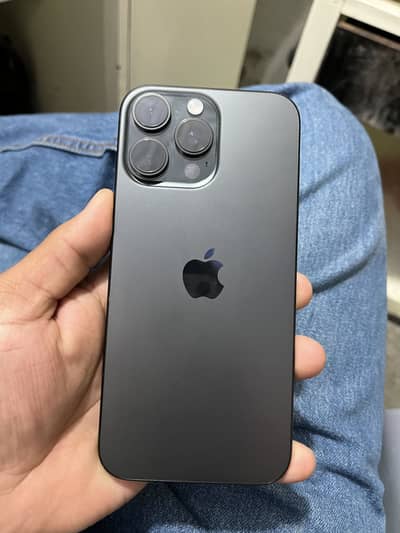 iPhone 16pm 92 health complete box