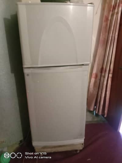 Dawlance Fridge Medium size