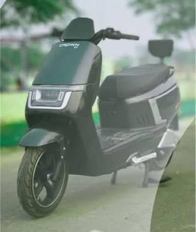 Crown Pro Max Electric Scooter 2024 – Excellent Condition, Like New