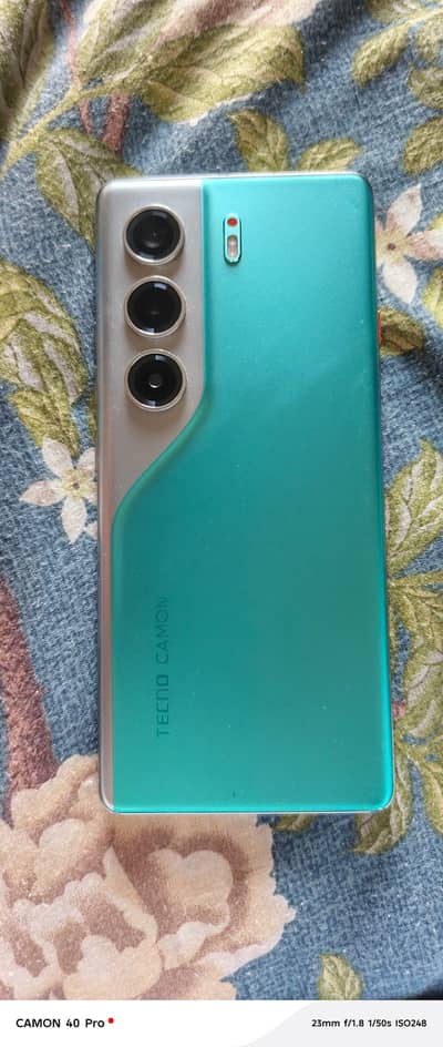 Tecno Camon 40 pro