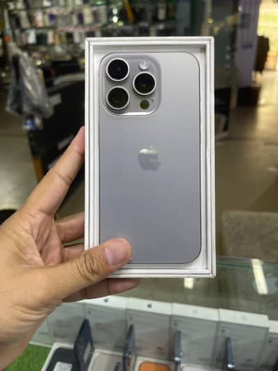 15 pro 128gb natural titanium jv with box