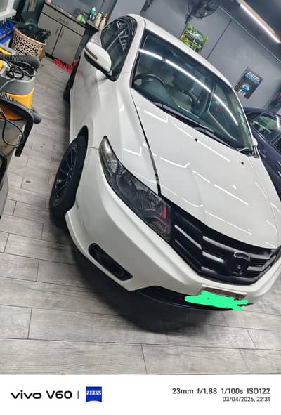 Honda city Full Geniun just like zero meter condition