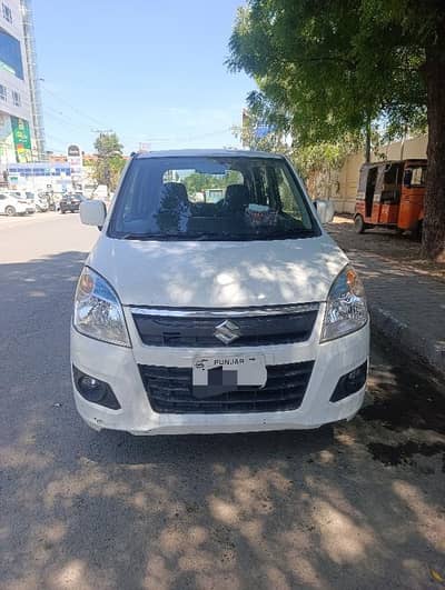 Family use car wagnR vxl 2022 modle Panjab no mein 50000km drive. . . .