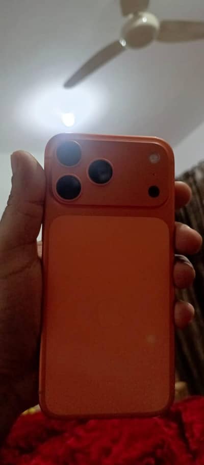 Iphone 17 Pro Max 256 GB Non pta (still in Official Apple warranty)