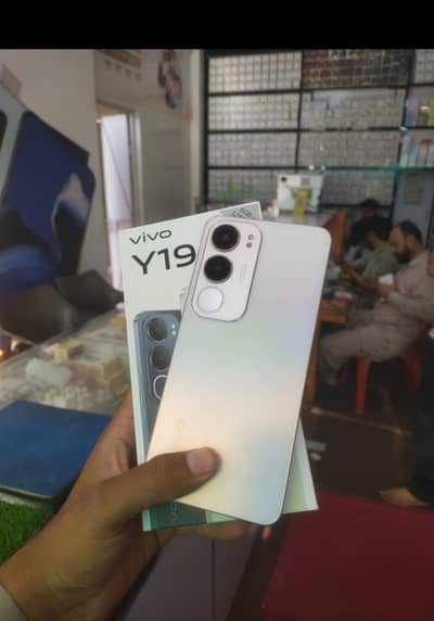 Vivo Y19s