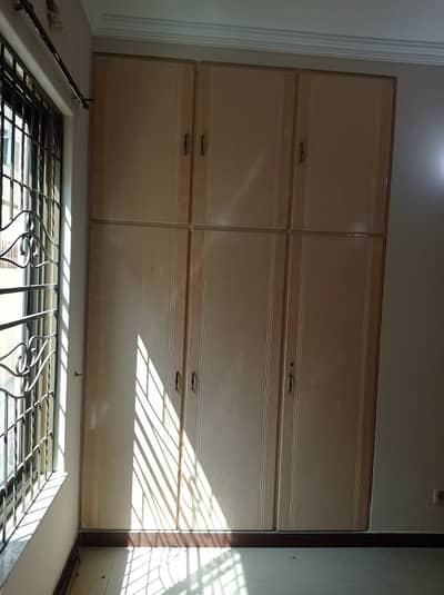 10 Marla Lower Portion Available For Rent Wapda Town Ph1 Block f2