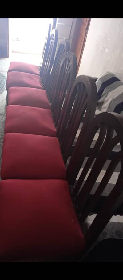 Chairs ( 6) available in reasonable price