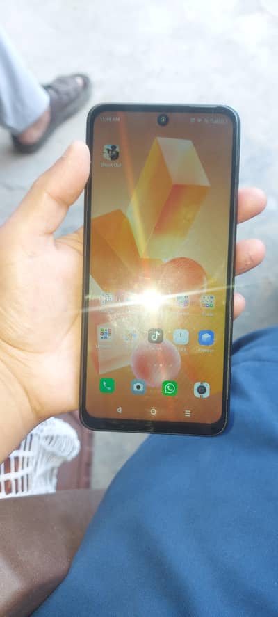 Infinix hot 40i ram 8+8 storage128