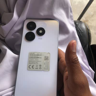 Techno spark 20C 4+4/128 urgent sale 10/9 like new no scratch